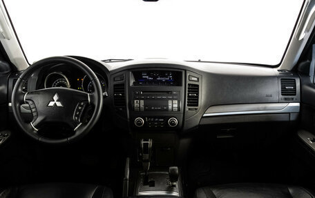 Mitsubishi Pajero IV, 2011 год, 1 600 000 рублей, 10 фотография