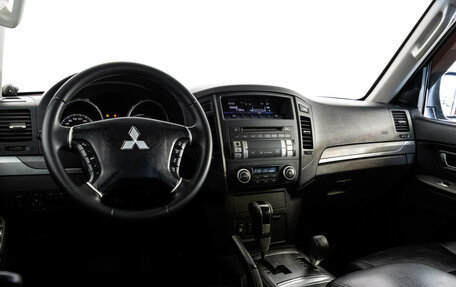 Mitsubishi Pajero IV, 2011 год, 1 600 000 рублей, 11 фотография