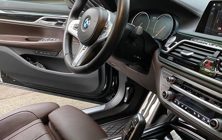 BMW 7 серия, 2018 год, 4 700 000 рублей, 10 фотография