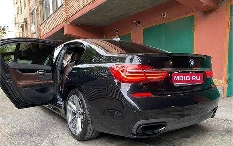 BMW 7 серия, 2018 год, 4 700 000 рублей, 20 фотография