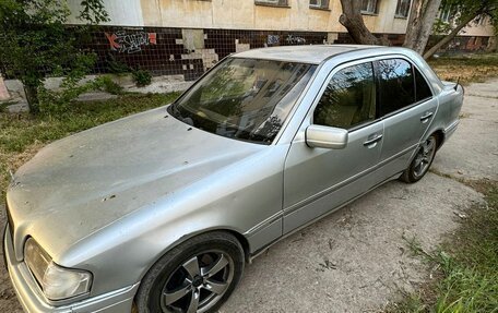 Mercedes-Benz C-Класс, 1994 год, 500 000 рублей, 6 фотография