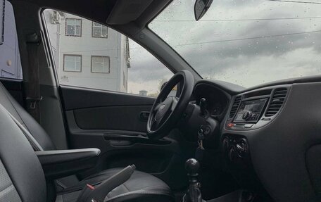 KIA Rio II, 2009 год, 395 000 рублей, 18 фотография