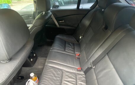 BMW 5 серия, 2006 год, 950 000 рублей, 13 фотография