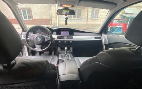 BMW 5 серия, 2006 год, 950 000 рублей, 14 фотография