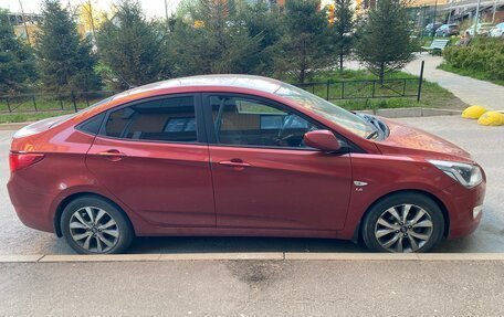 Hyundai Solaris II рестайлинг, 2015 год, 650 000 рублей, 2 фотография