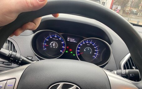 Hyundai ix35 I рестайлинг, 2012 год, 1 150 000 рублей, 10 фотография