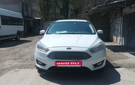 Ford Focus III, 2017 год, 915 000 рублей, 3 фотография