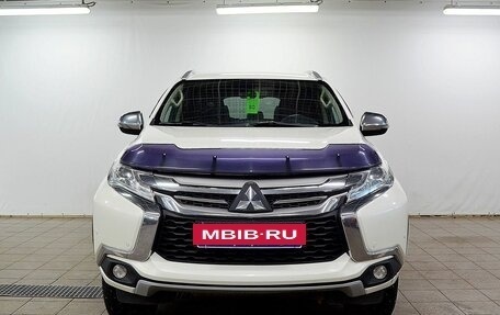 Mitsubishi Pajero Sport III рестайлинг, 2017 год, 2 320 000 рублей, 6 фотография