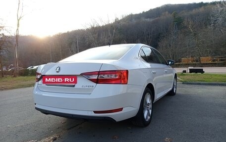 Skoda Superb III рестайлинг, 2018 год, 2 190 000 рублей, 35 фотография