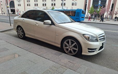 Mercedes-Benz C-Класс, 2011 год, 2 100 000 рублей, 2 фотография