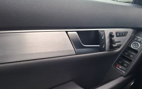 Mercedes-Benz C-Класс, 2011 год, 2 100 000 рублей, 9 фотография