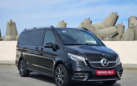 Mercedes-Benz V-Класс, 2020 год, 4 900 000 рублей, 2 фотография