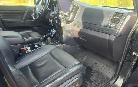 Mitsubishi Pajero IV, 2012 год, 2 590 000 рублей, 32 фотография