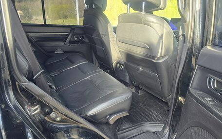 Mitsubishi Pajero IV, 2012 год, 2 590 000 рублей, 28 фотография