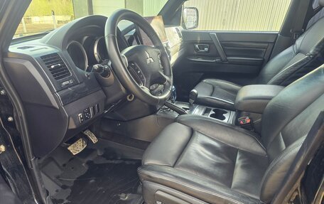 Mitsubishi Pajero IV, 2012 год, 2 590 000 рублей, 35 фотография
