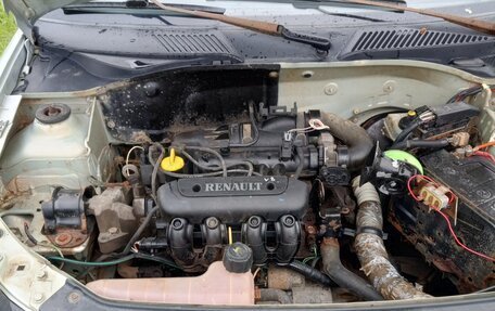 Renault Clio III, 2001 год, 190 000 рублей, 13 фотография