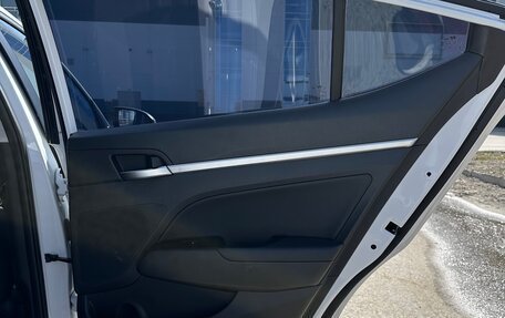 Hyundai Avante, 2019 год, 1 950 000 рублей, 13 фотография