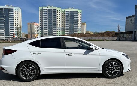 Hyundai Avante, 2019 год, 1 950 000 рублей, 23 фотография