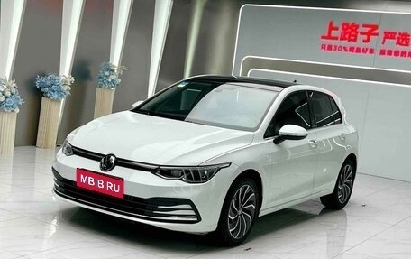 Volkswagen Golf VIII, 2022 год, 2 190 000 рублей, 1 фотография