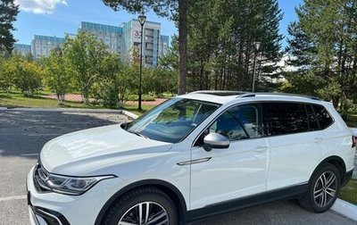 Volkswagen Tiguan II, 2022 год, 4 050 000 рублей, 1 фотография