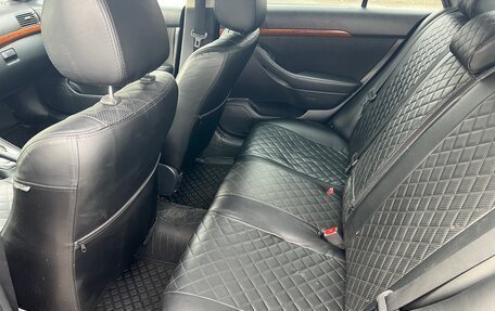 Toyota Avensis III рестайлинг, 2008 год, 980 000 рублей, 4 фотография