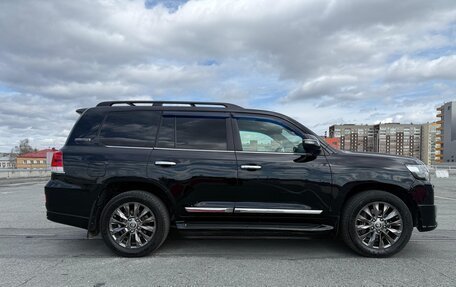 Toyota Land Cruiser 200, 2020 год, 10 900 000 рублей, 6 фотография