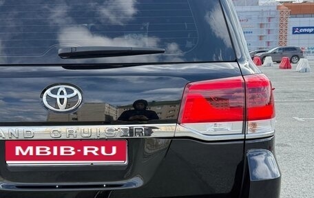 Toyota Land Cruiser 200, 2020 год, 10 900 000 рублей, 16 фотография