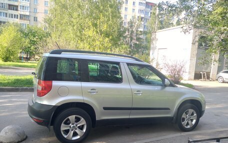 Skoda Yeti I рестайлинг, 2013 год, 949 000 рублей, 2 фотография