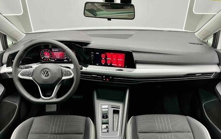 Volkswagen Golf VIII, 2022 год, 2 190 000 рублей, 4 фотография