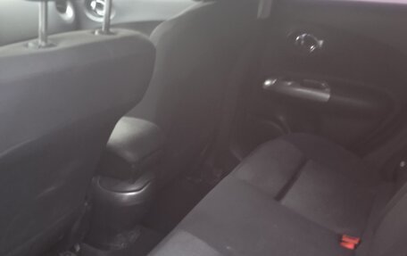 Nissan Juke II, 2014 год, 900 000 рублей, 9 фотография