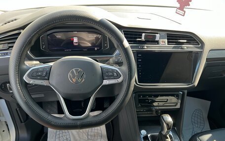 Volkswagen Tiguan II, 2022 год, 4 050 000 рублей, 7 фотография