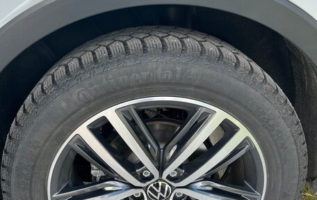 Volkswagen Tiguan II, 2022 год, 4 050 000 рублей, 12 фотография