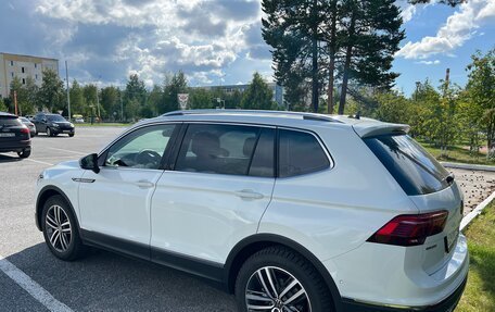 Volkswagen Tiguan II, 2022 год, 4 050 000 рублей, 4 фотография