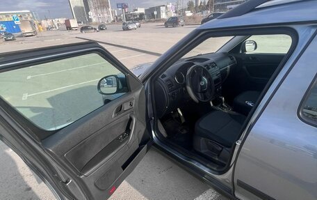 Skoda Yeti I рестайлинг, 2012 год, 800 000 рублей, 10 фотография