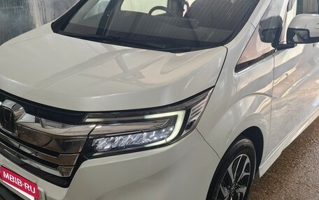 Honda Stepwgn IV, 2021 год, 2 750 000 рублей, 3 фотография