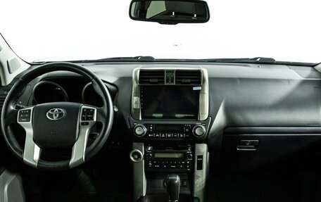 Toyota Land Cruiser Prado 150 рестайлинг 2, 2011 год, 2 489 898 рублей, 13 фотография