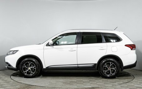 Mitsubishi Outlander III рестайлинг 3, 2016 год, 1 549 585 рублей, 8 фотография