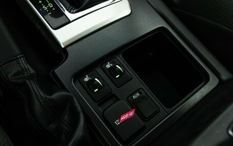 Toyota Land Cruiser Prado 150 рестайлинг 2, 2011 год, 2 489 898 рублей, 22 фотография