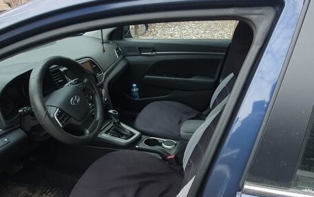Hyundai Elantra VI рестайлинг, 2018 год, 1 950 000 рублей, 8 фотография