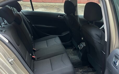 Peugeot 408 I рестайлинг, 2012 год, 600 000 рублей, 10 фотография