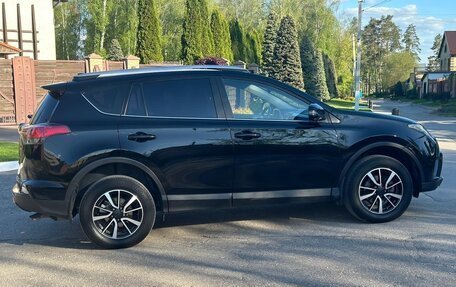 Toyota RAV4, 2018 год, 2 330 000 рублей, 11 фотография