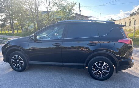 Toyota RAV4, 2018 год, 2 330 000 рублей, 10 фотография