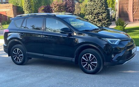 Toyota RAV4, 2018 год, 2 330 000 рублей, 8 фотография