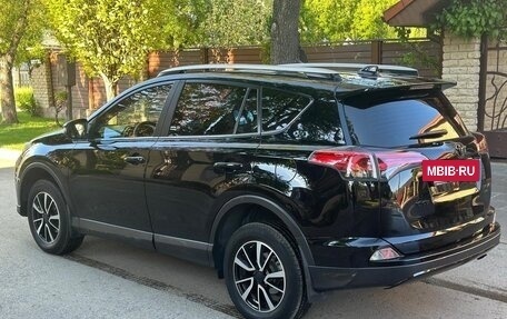 Toyota RAV4, 2018 год, 2 330 000 рублей, 14 фотография