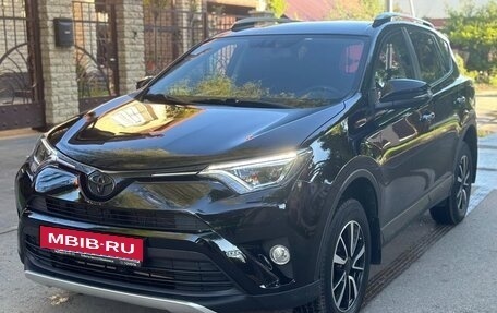 Toyota RAV4, 2018 год, 2 330 000 рублей, 5 фотография