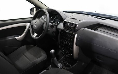 Nissan Terrano III, 2017 год, 1 100 000 рублей, 11 фотография