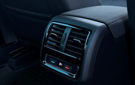 Volkswagen Passat B8 рестайлинг, 2019 год, 1 987 800 рублей, 12 фотография