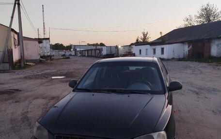 Hyundai Accent II, 2004 год, 390 000 рублей, 1 фотография