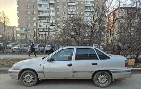 Daewoo Nexia I рестайлинг, 2001 год, 130 000 рублей, 1 фотография
