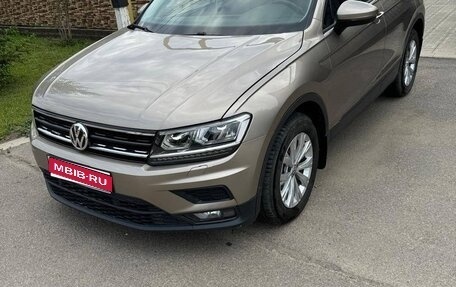 Volkswagen Tiguan II, 2020 год, 2 620 000 рублей, 1 фотография